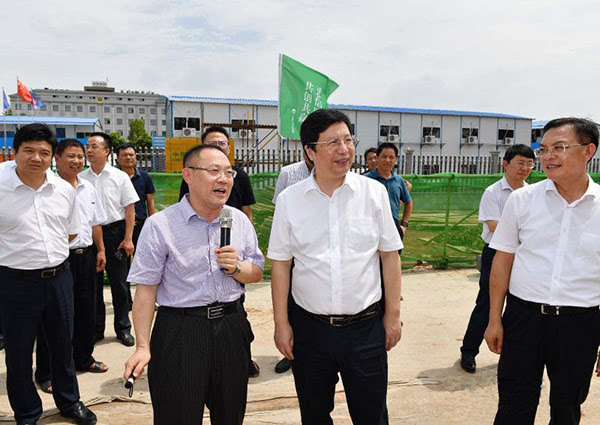 湖南省委常委、長(zhǎng)沙市委書記胡衡華一行蒞臨頂立科技星沙基地調(diào)研考察.jpg