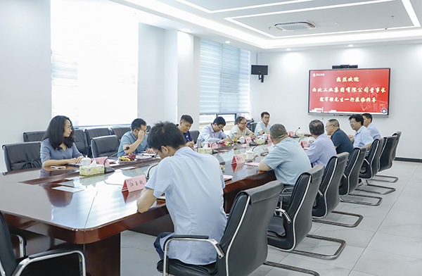 西北工業(yè)集團(tuán)黨委書記、董事長寇軍強(qiáng)一行考察頂立科技 (1).JPG